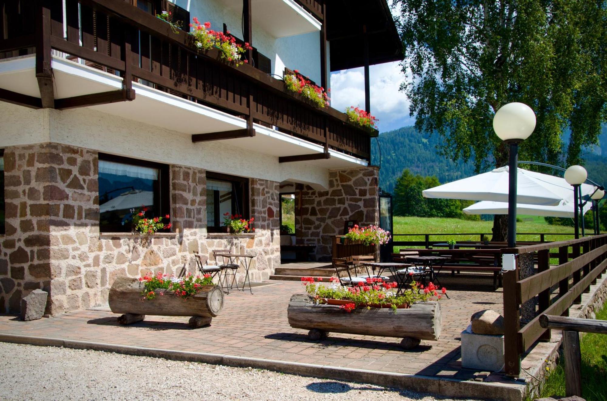 Hotel Garni Edy Daiano Eksteriør billede
